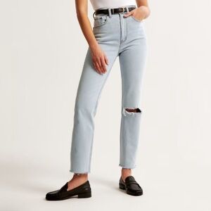 Abercrombie & Fitch The 90s Straight Jean - Ultra High Rise